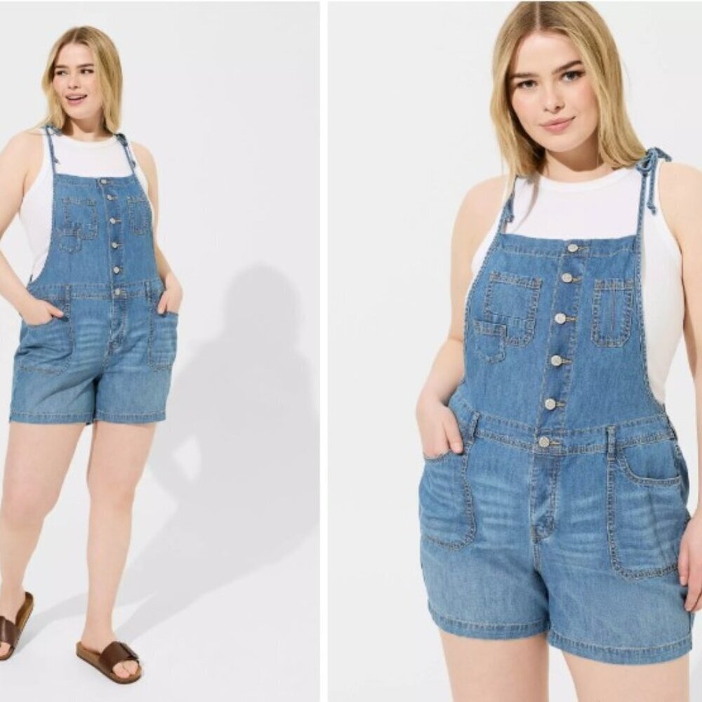Torrid Lightweight Denim Adjustable Shortalls Size 12